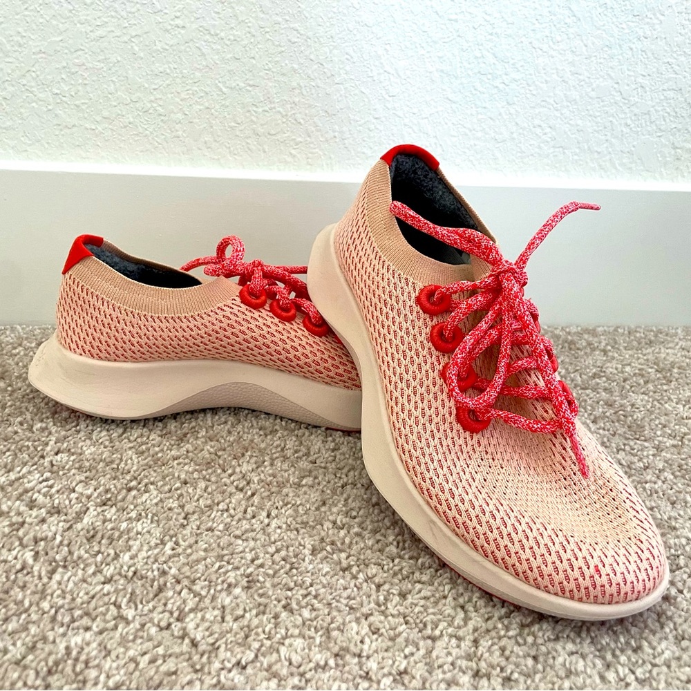 Coral Allbirds Sz 8.5